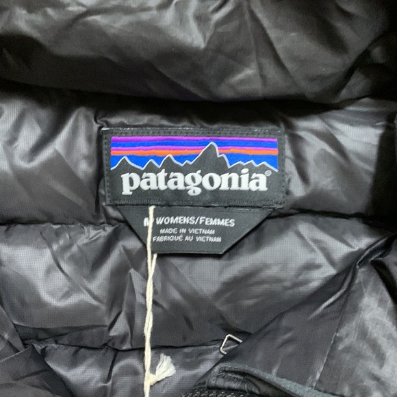 NWT Patagonia Down Sweater Vest - Picture 2 of 6